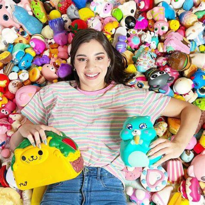Moriah Elizabeth in her studio