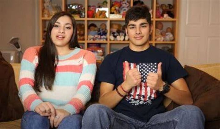 Moriah Elizabeth with her brother Sam