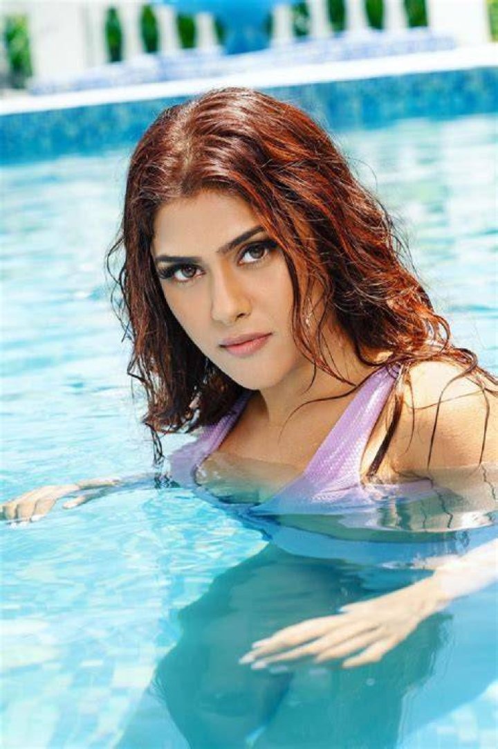 Naira Shah loves swimming