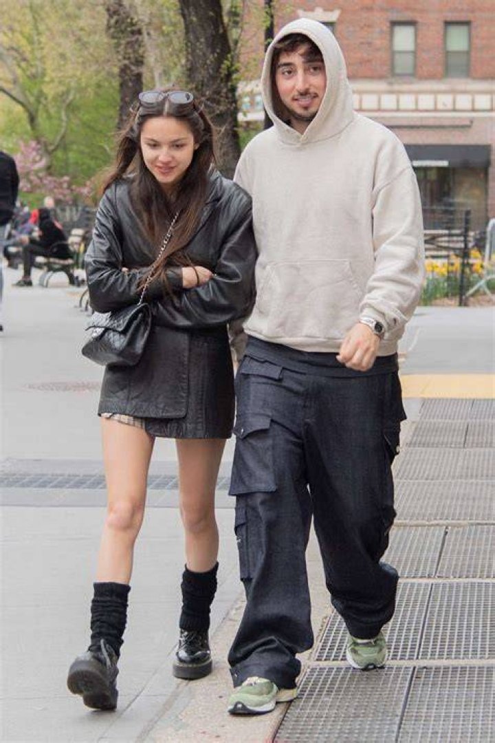 Olivia Rodrigo and Zack Bia Split After Relationship ‘Fizzled’: ‘There Were No Issues’