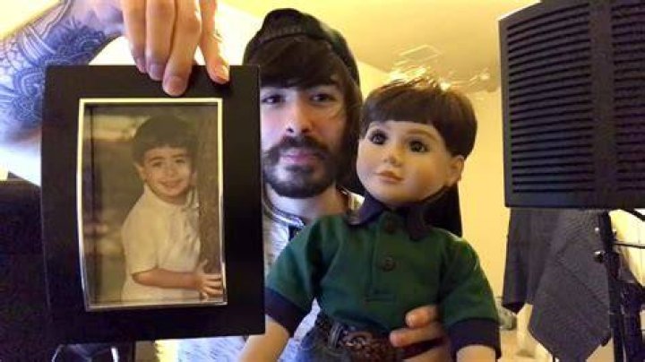 Penguinz0 childhood picture