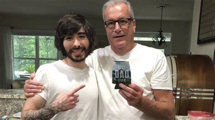 Penguinz0 father