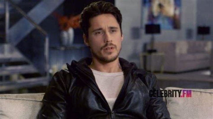 Peter Gadiot Wiki, Biography, Career, Net Worth Contact & Informations