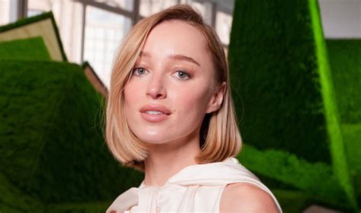 Phoebe Dynevor