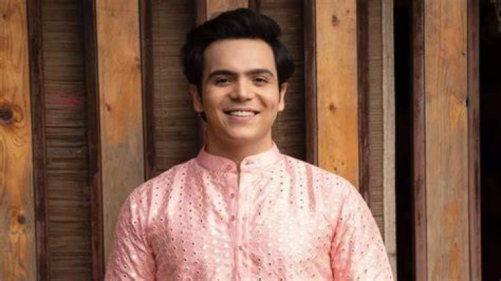 Raj Anadkat played the role of Nishant Sethia in Ek Rishta Saajhedari Ka