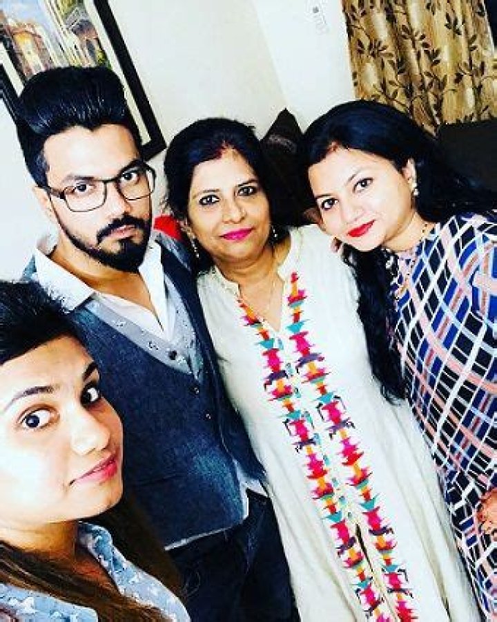 Rocky Jaiswal with his friends