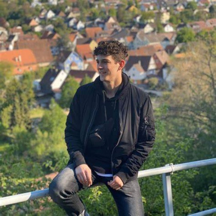 Roman Krause Height, Age, Who, Girlfriend, Biography, Wiki, Net Worth