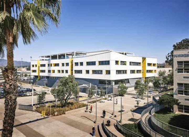 Santa Monica High School