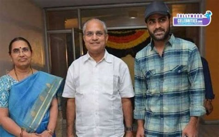 Sharwanand father and mother