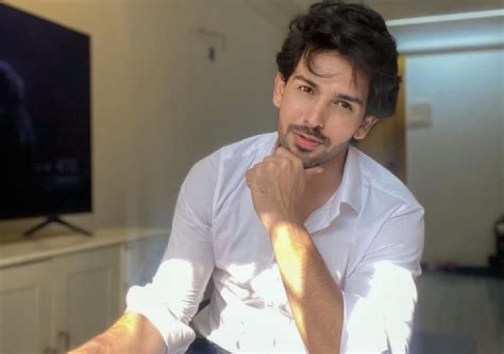 Shehzada Dhami will play the role of grown-up Param