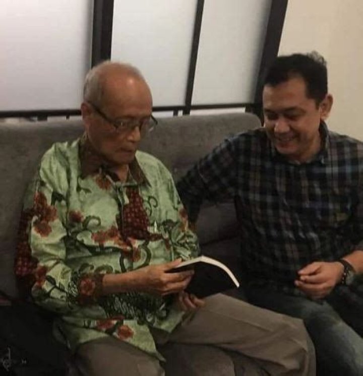 Siregar with his teacher