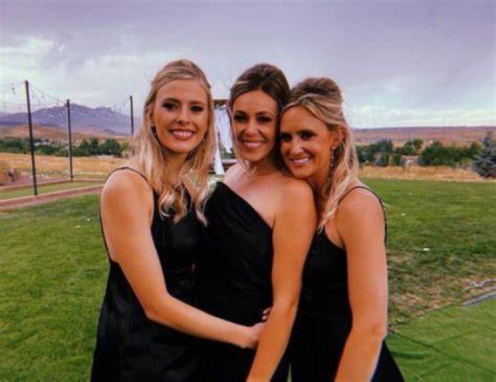 Taylor Mcgregor with her sisters