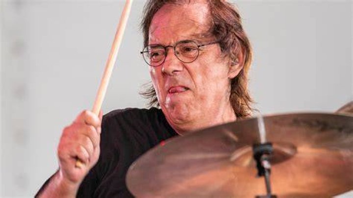 Vinnie Colaiuta