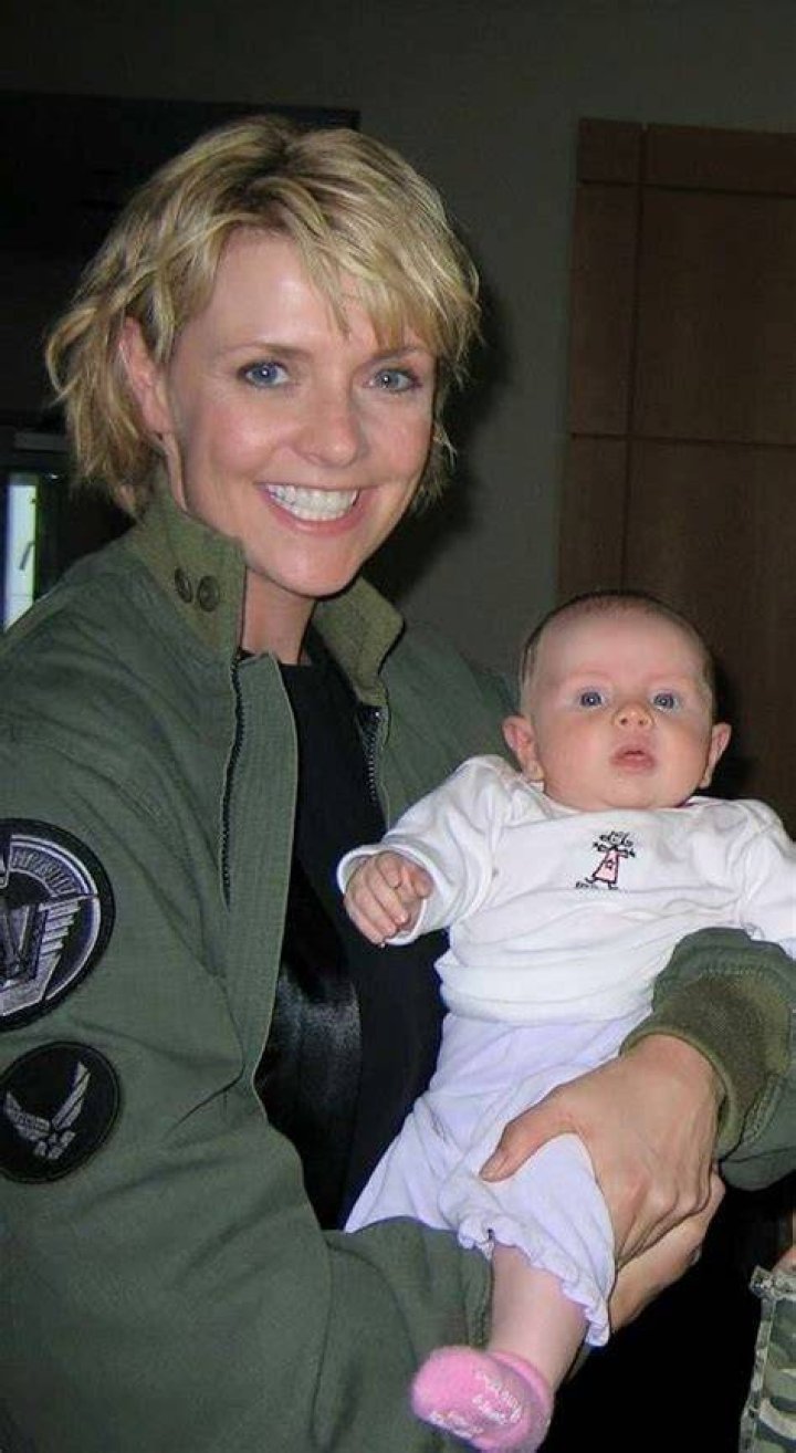 Was Amanda Tapping pregnant in Atlantis?