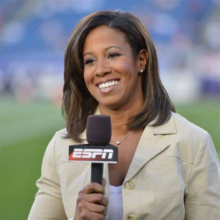 What team did Lisa Salters play for?