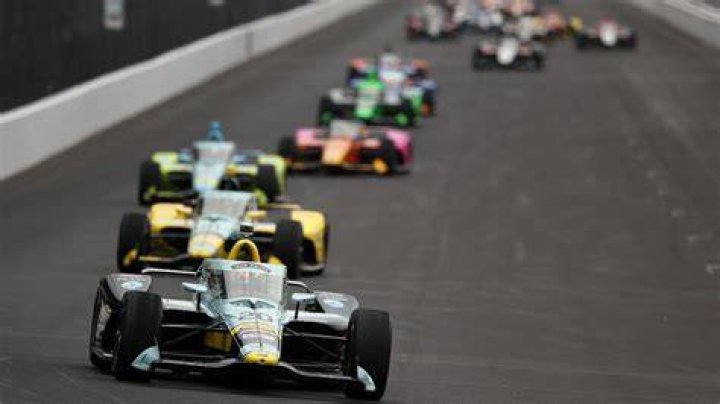What time does the Indy 500 start on Sunday?