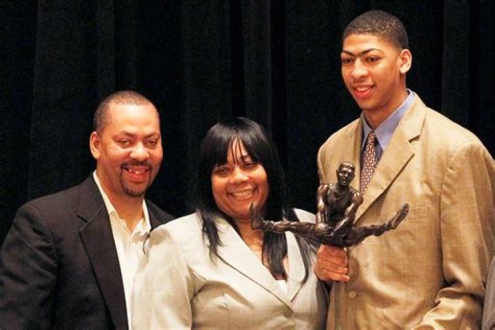 Who are Anthony Davis Parents? Anthony Davis Biography, Parents Name and More