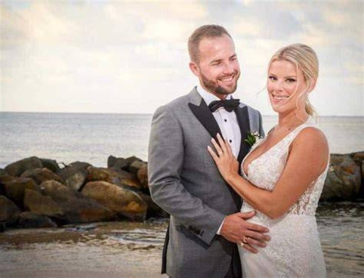 Who did Sherry Holmes marry?
