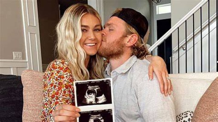 Who Is ‘DWTS’ Pro Lindsay Arnold’s Husband? Meet Samuel Lightner Cusick!