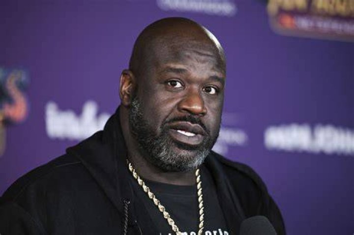 Who is Shaquille O'Neal engaged to?