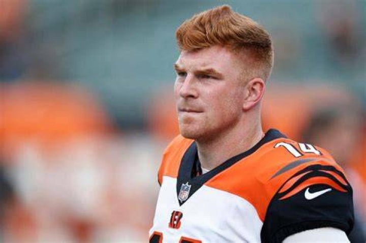 Who is the oldest quarterback ever?